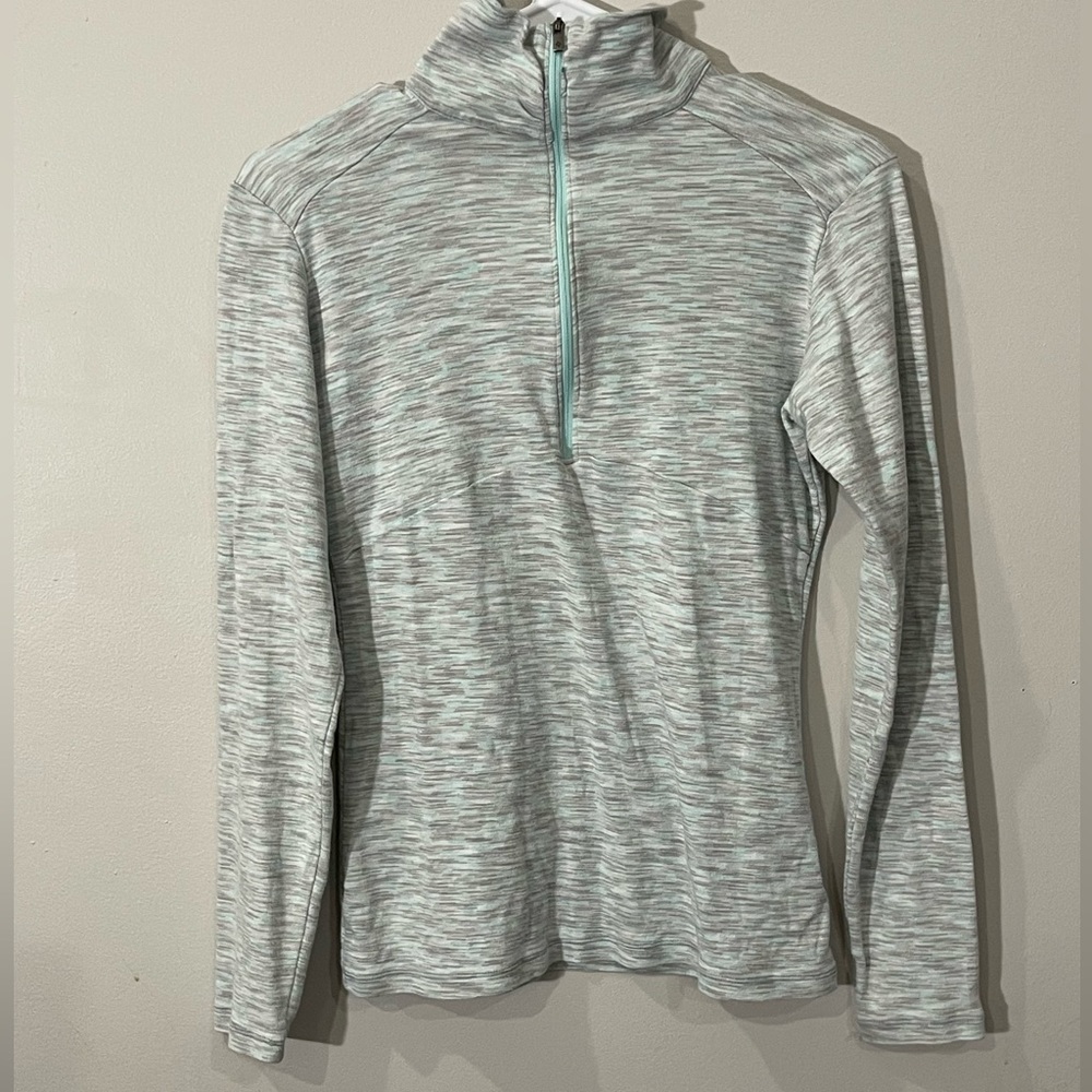 Women’s Columbia lightweight pullover size M